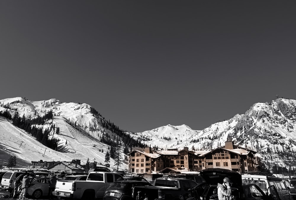  Skiing and Snowboarding in Lake Tahoe Experience the Thrill of Skiing and Snowboarding in Lake Tahoes Snowy Mountains